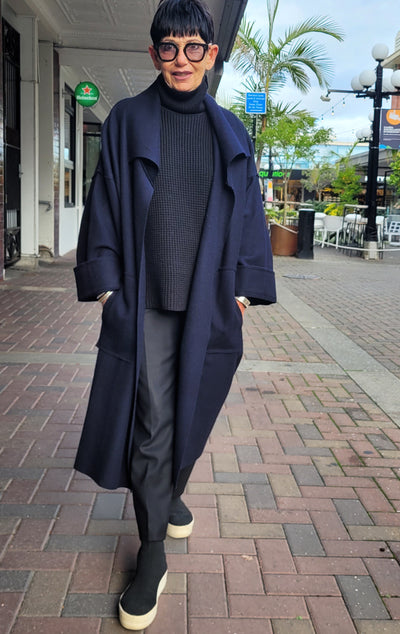 Valley Coat Black